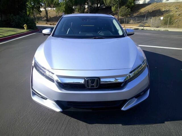 Сірий Хонда FCX Clarity, об'ємом двигуна 1.5 л та пробігом 32 тис. км за 17000 $, фото 1 на Automoto.ua