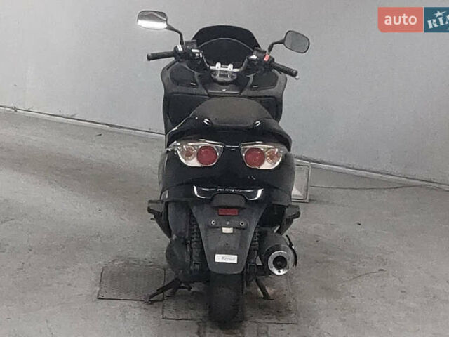 Черный Хонда Forza 250, объемом двигателя 0.25 л и пробегом 17 тыс. км за 2100 $, фото 5 на Automoto.ua