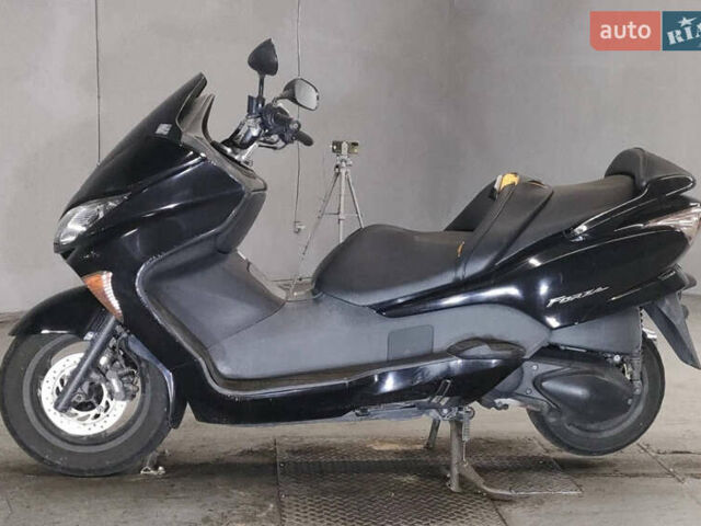 Черный Хонда Forza 250, объемом двигателя 0.25 л и пробегом 17 тыс. км за 2100 $, фото 3 на Automoto.ua