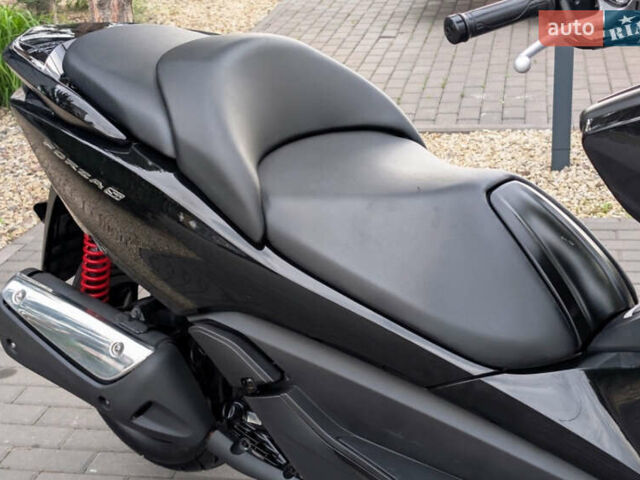 Черный Хонда Forza 250, объемом двигателя 0 л и пробегом 27 тыс. км за 2700 $, фото 5 на Automoto.ua