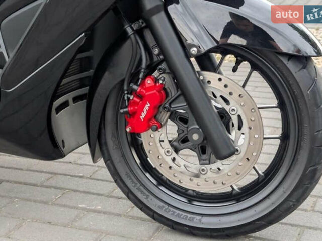 Черный Хонда Forza 250, объемом двигателя 0 л и пробегом 27 тыс. км за 2700 $, фото 6 на Automoto.ua