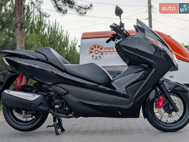 Черный Хонда Forza 250, объемом двигателя 0 л и пробегом 27 тыс. км за 2700 $, фото 1 на Automoto.ua