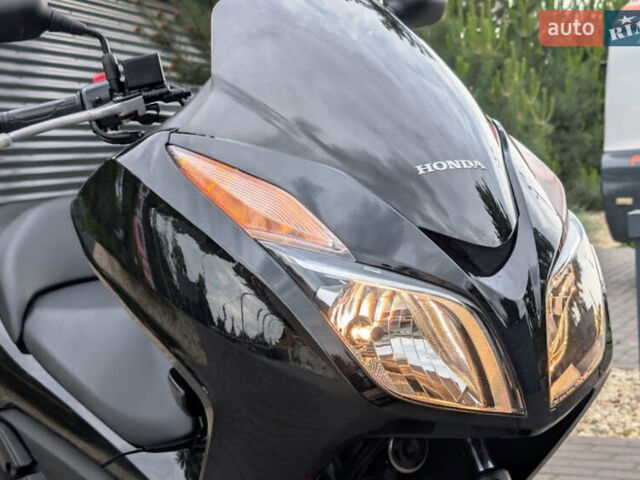 Черный Хонда Forza 250, объемом двигателя 0 л и пробегом 27 тыс. км за 2700 $, фото 3 на Automoto.ua