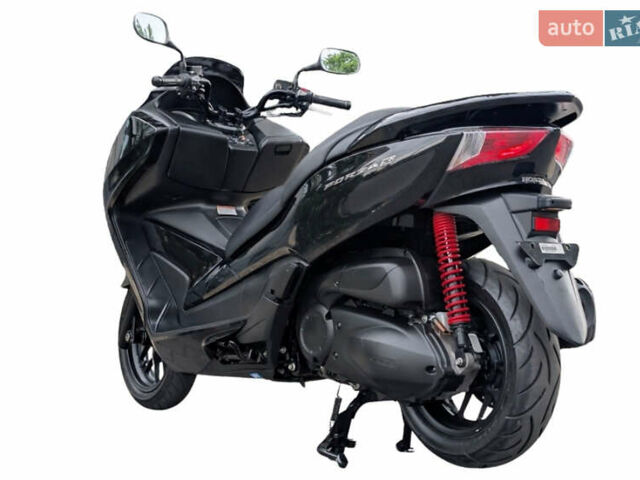 Черный Хонда Forza 250, объемом двигателя 0 л и пробегом 27 тыс. км за 2700 $, фото 11 на Automoto.ua
