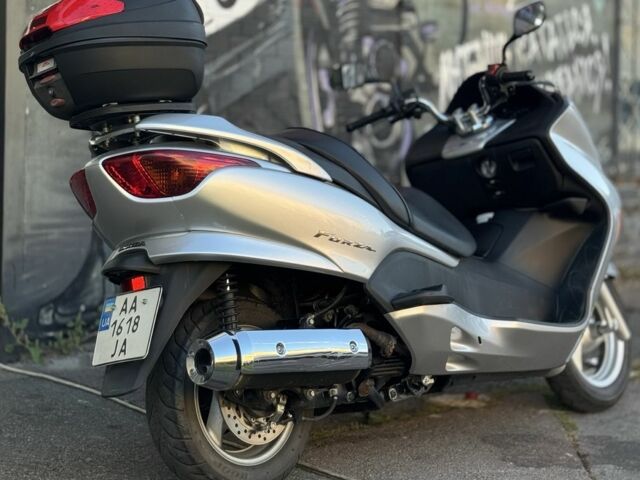 Хонда Forza 250, об'ємом двигуна 0 л та пробігом 0 тис. км за 2800 $, фото 3 на Automoto.ua