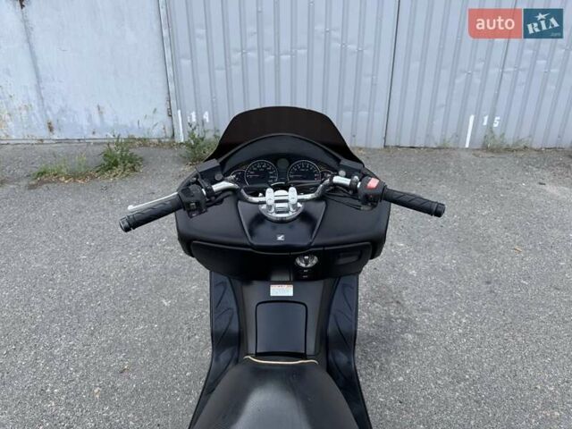 Хонда Forza 250, объемом двигателя 0.25 л и пробегом 18 тыс. км за 2300 $, фото 8 на Automoto.ua