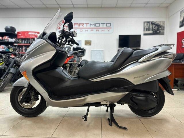 Хонда Forza 250, объемом двигателя 0 л и пробегом 0 тыс. км за 2300 $, фото 2 на Automoto.ua