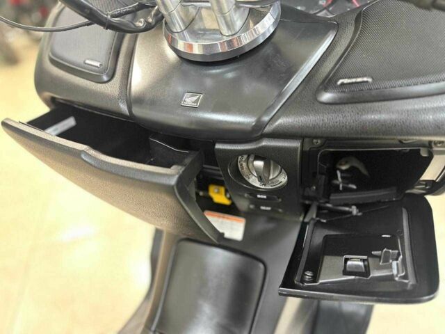 Хонда Forza 250, объемом двигателя 0 л и пробегом 0 тыс. км за 2300 $, фото 13 на Automoto.ua