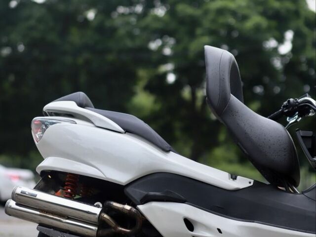 Хонда Forza 250, объемом двигателя 0.25 л и пробегом 0 тыс. км за 3200 $, фото 8 на Automoto.ua