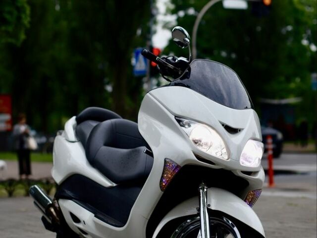 Хонда Forza 250, объемом двигателя 0.25 л и пробегом 0 тыс. км за 3200 $, фото 1 на Automoto.ua