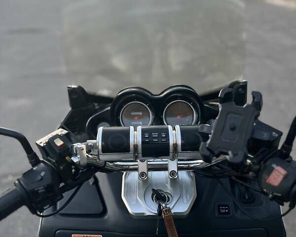 Серый Хонда Forza 250, объемом двигателя 0.25 л и пробегом 34 тыс. км за 1600 $, фото 18 на Automoto.ua