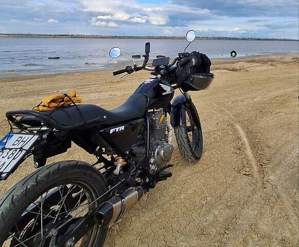 Хонда FTR 223, объемом двигателя 0.22 л и пробегом 22 тыс. км за 3400 $, фото 2 на Automoto.ua