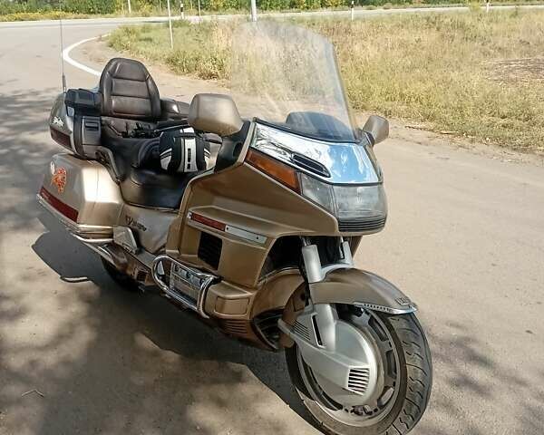 Бежевий Хонда GL 1500 Gold Wing, об'ємом двигуна 0 л та пробігом 80 тис. км за 6000 $, фото 1 на Automoto.ua
