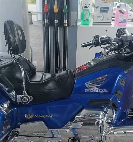 Синий Хонда GL 1500 Gold Wing, объемом двигателя 1.5 л и пробегом 71 тыс. км за 5799 $, фото 10 на Automoto.ua