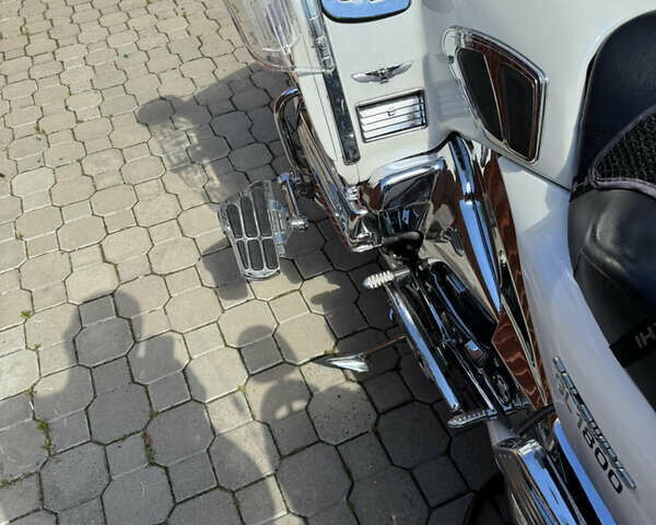 Білий Хонда GL 1800 Gold Wing Tour, об'ємом двигуна 1.6 л та пробігом 57 тис. км за 14300 $, фото 4 на Automoto.ua