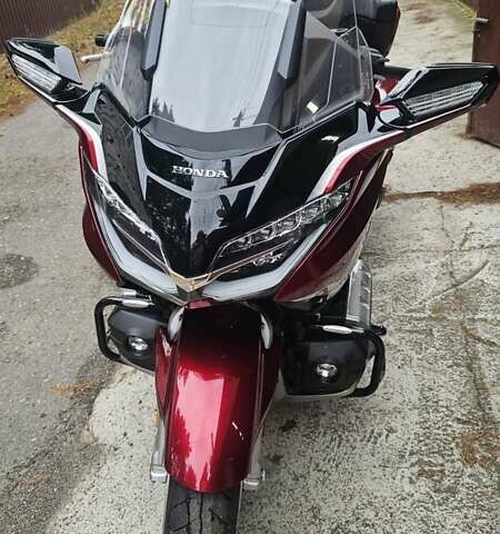 Красный Хонда GL 1800 Gold Wing Tour, объемом двигателя 1.83 л и пробегом 10 тыс. км за 32000 $, фото 8 на Automoto.ua