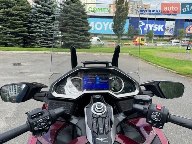 Красный Хонда GL 1800 Gold Wing Tour, объемом двигателя 1.83 л и пробегом 5 тыс. км за 34500 $, фото 34 на Automoto.ua