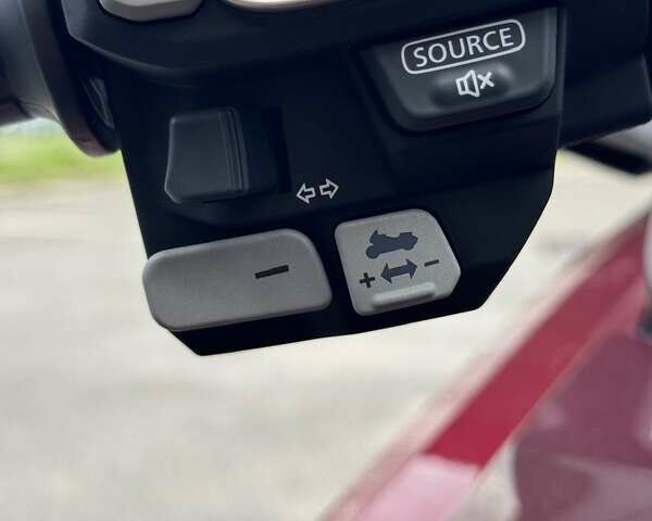 Красный Хонда GL 1800 Gold Wing Tour, объемом двигателя 1.83 л и пробегом 5 тыс. км за 34500 $, фото 23 на Automoto.ua