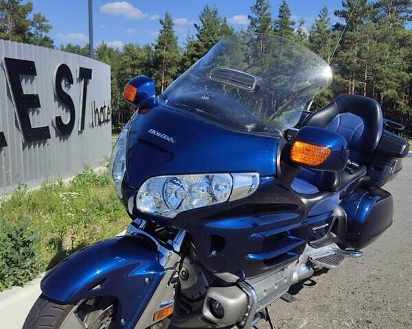 Синий Хонда GL 1800 Gold Wing Tour, объемом двигателя 1.8 л и пробегом 94 тыс. км за 10500 $, фото 2 на Automoto.ua