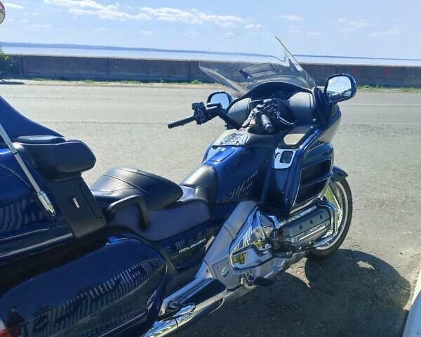 Синий Хонда GL 1800 Gold Wing Tour, объемом двигателя 1.8 л и пробегом 94 тыс. км за 10500 $, фото 5 на Automoto.ua