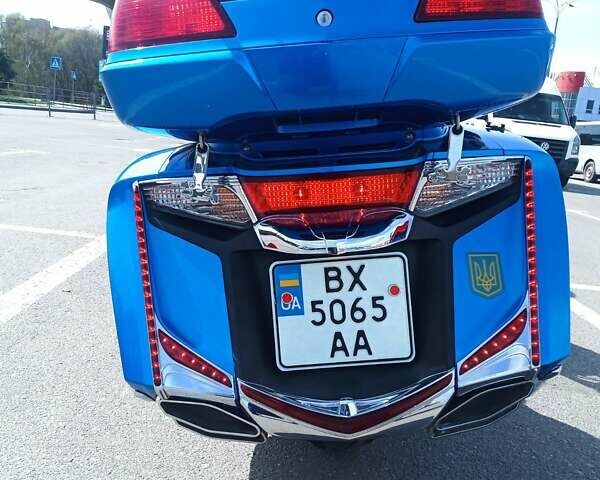 Синий Хонда GL 1800 Gold Wing Tour, объемом двигателя 1.8 л и пробегом 30 тыс. км за 16100 $, фото 14 на Automoto.ua