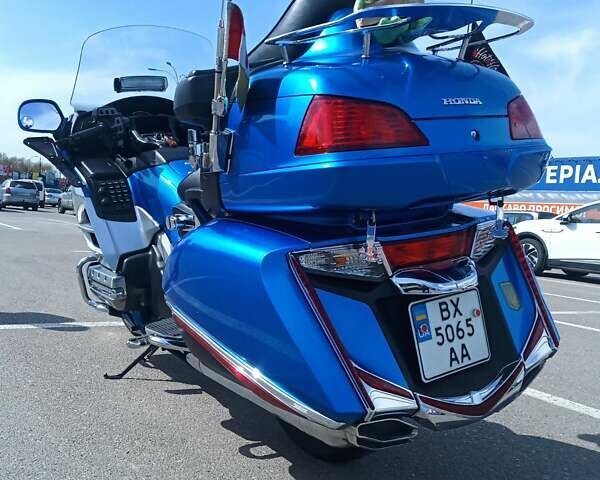 Синий Хонда GL 1800 Gold Wing Tour, объемом двигателя 1.8 л и пробегом 30 тыс. км за 16100 $, фото 8 на Automoto.ua