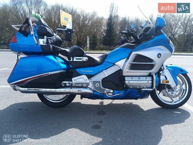 Синий Хонда GL 1800 Gold Wing Tour, объемом двигателя 1.8 л и пробегом 30 тыс. км за 16100 $, фото 4 на Automoto.ua