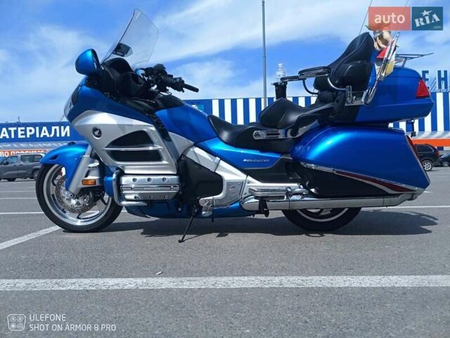 Синий Хонда GL 1800 Gold Wing Tour, объемом двигателя 1.8 л и пробегом 30 тыс. км за 16100 $, фото 1 на Automoto.ua