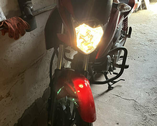 Червоний Хонда GLR 125, об'ємом двигуна 0.12 л та пробігом 2 тис. км за 2500 $, фото 4 на Automoto.ua