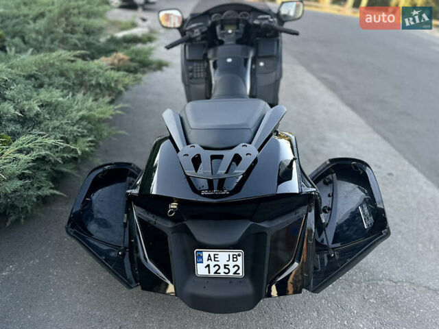 Черный Хонда Gold Wing F6B, объемом двигателя 1.8 л и пробегом 36 тыс. км за 13900 $, фото 9 на Automoto.ua
