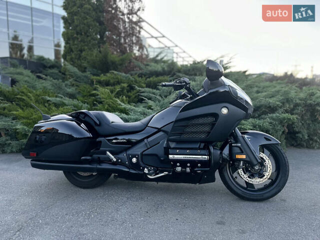 Черный Хонда Gold Wing F6B, объемом двигателя 1.8 л и пробегом 36 тыс. км за 13900 $, фото 3 на Automoto.ua