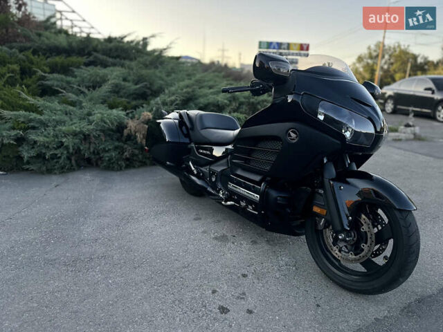 Черный Хонда Gold Wing F6B, объемом двигателя 1.8 л и пробегом 36 тыс. км за 13900 $, фото 5 на Automoto.ua
