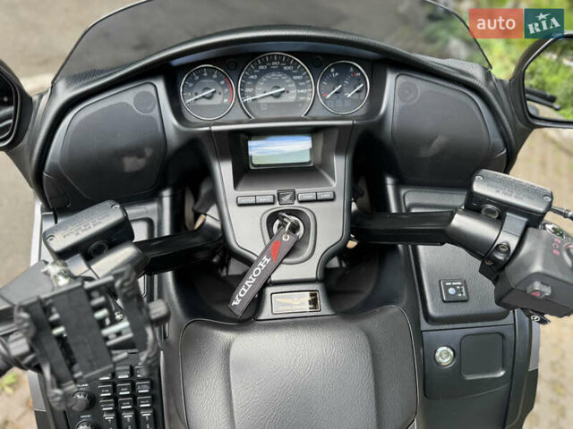 Хонда Gold Wing F6B, объемом двигателя 0 л и пробегом 42 тыс. км за 14000 $, фото 4 на Automoto.ua