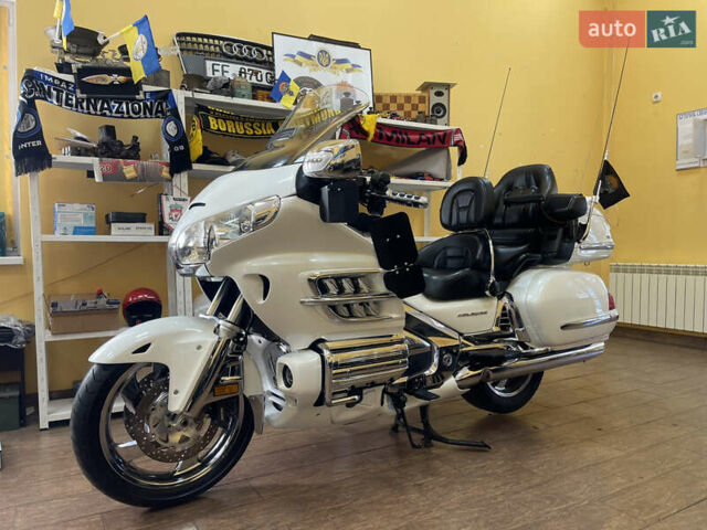 Белый Хонда Gold Wing GL 1800, объемом двигателя 0 л и пробегом 1 тыс. км за 12500 $, фото 15 на Automoto.ua