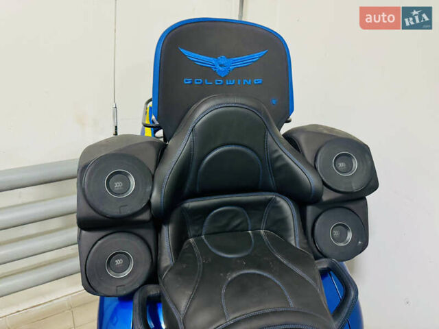 Синій Хонда Gold Wing GL 1800, об'ємом двигуна 0 л та пробігом 80 тис. км за 12750 $, фото 11 на Automoto.ua