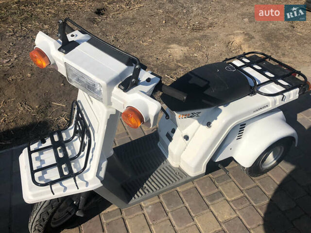 Белый Хонда Gyro X, объемом двигателя 0.05 л и пробегом 4 тыс. км за 880 $, фото 6 на Automoto.ua