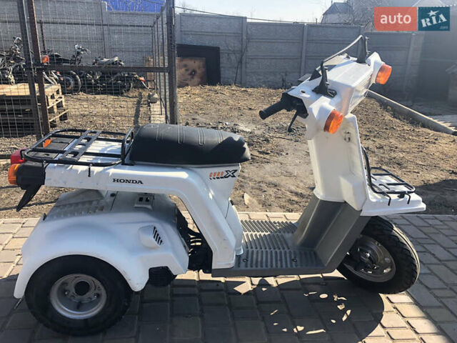 Белый Хонда Gyro X, объемом двигателя 0.05 л и пробегом 4 тыс. км за 880 $, фото 3 на Automoto.ua