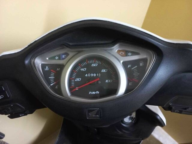 Хонда Lead 110, объемом двигателя 0.11 л и пробегом 0 тыс. км за 1800 $, фото 5 на Automoto.ua