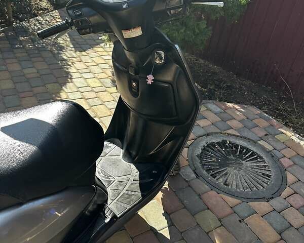 Серый Хонда Lead 110 JF-19, объемом двигателя 0 л и пробегом 32 тыс. км за 1057 $, фото 1 на Automoto.ua