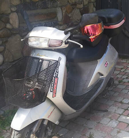 Серый Хонда Lead 50 AF-20, объемом двигателя 0.05 л и пробегом 33 тыс. км за 500 $, фото 2 на Automoto.ua