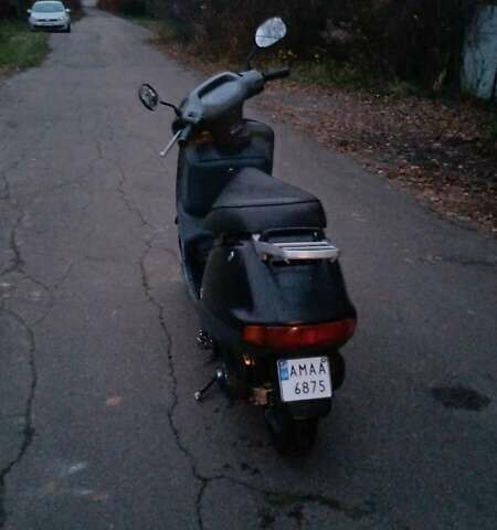 Черный Хонда Lead 50 AF 48, объемом двигателя 0.05 л и пробегом 10 тыс. км за 380 $, фото 4 на Automoto.ua