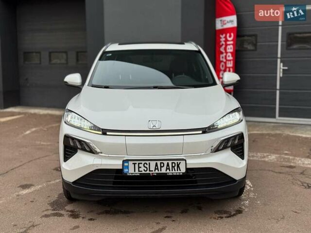 Белый Хонда M-NV, объемом двигателя 0 л и пробегом 39 тыс. км за 16999 $, фото 2 на Automoto.ua