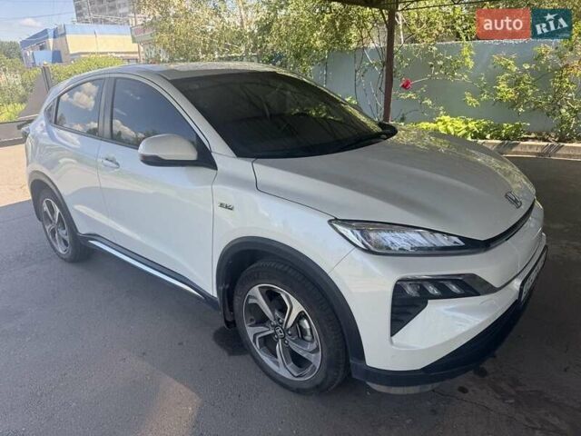 Белый Хонда M-NV, объемом двигателя 0 л и пробегом 42 тыс. км за 18000 $, фото 3 на Automoto.ua