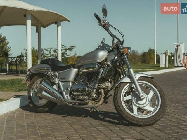 Серый Хонда Magna 250, объемом двигателя 0.25 л и пробегом 39 тыс. км за 2200 $, фото 3 на Automoto.ua