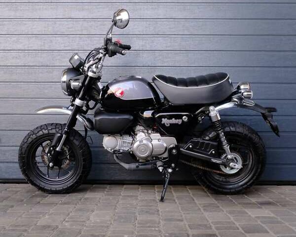 Серый Хонда Monkey 125, объемом двигателя 0.12 л и пробегом 1 тыс. км за 4500 $, фото 5 на Automoto.ua