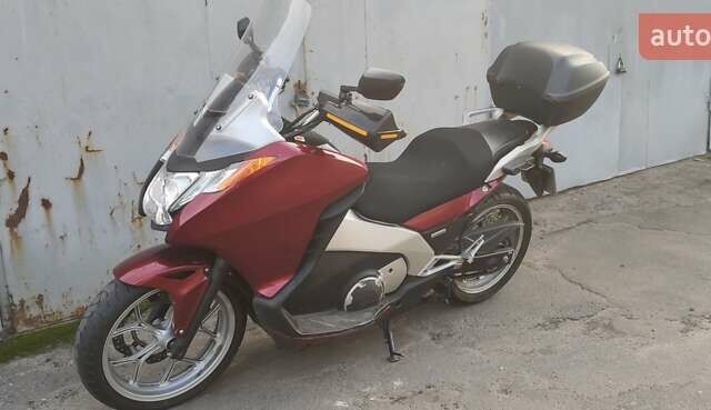 Красный Хонда NC 700X Integra, объемом двигателя 0 л и пробегом 17 тыс. км за 6000 $, фото 12 на Automoto.ua