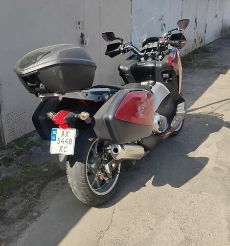 Красный Хонда NC 700X Integra, объемом двигателя 0 л и пробегом 17 тыс. км за 6000 $, фото 1 на Automoto.ua