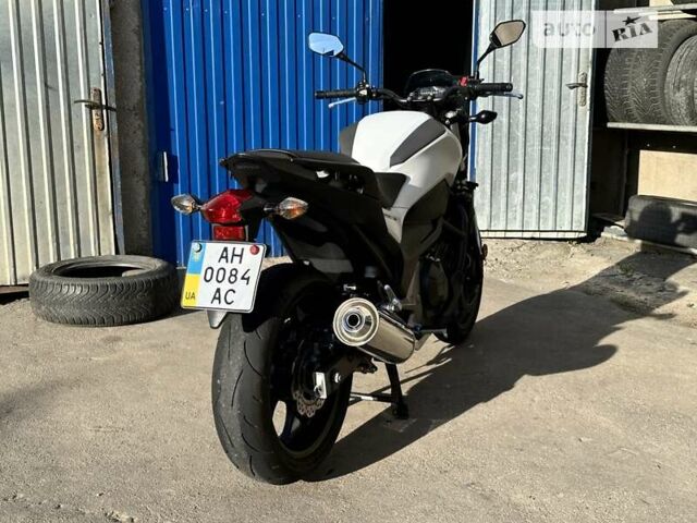 Белый Хонда NC 750S, объемом двигателя 0.74 л и пробегом 6 тыс. км за 7300 $, фото 5 на Automoto.ua