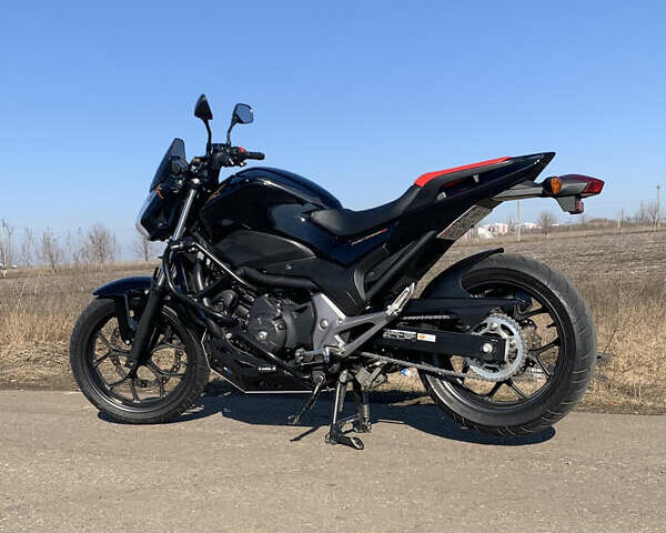 Білий Хонда NC 750S, об'ємом двигуна 0.75 л та пробігом 11 тис. км за 6500 $, фото 8 на Automoto.ua