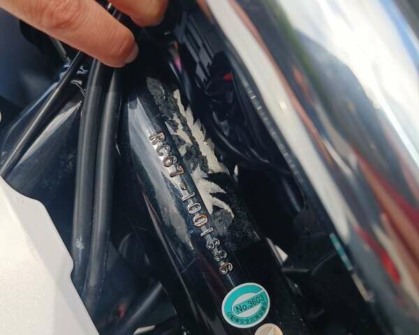 Белый Хонда NC 750S, объемом двигателя 0.74 л и пробегом 21 тыс. км за 5800 $, фото 3 на Automoto.ua